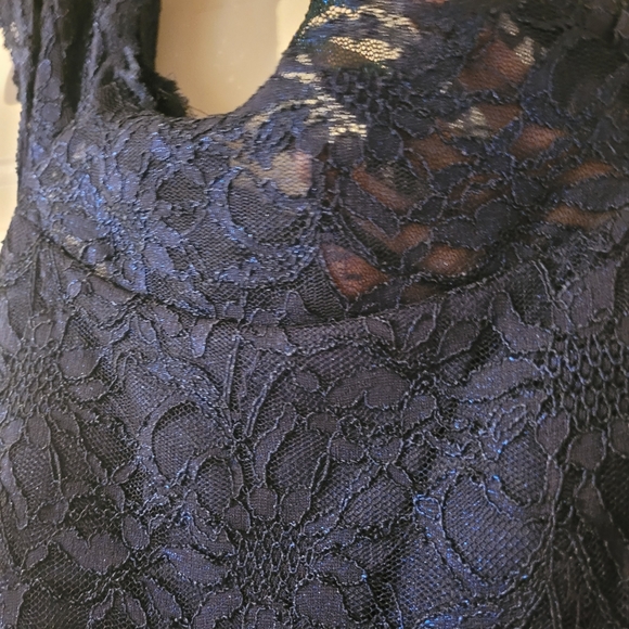 "Nightway" Navy Blue caplet evening dress size 10... unlined lace below knee. - Picture 2 of 6